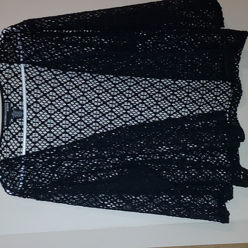2X Net/Crochet L/S Top - Picture 2 of 2